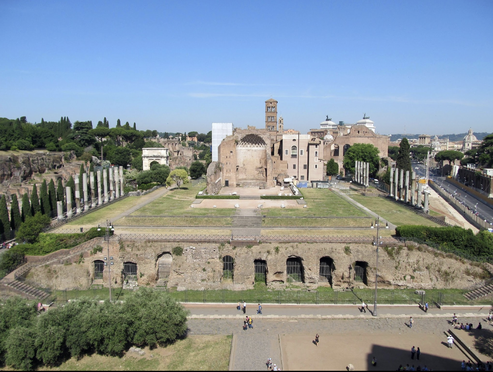 <p>Temple of Venus and Roma</p>