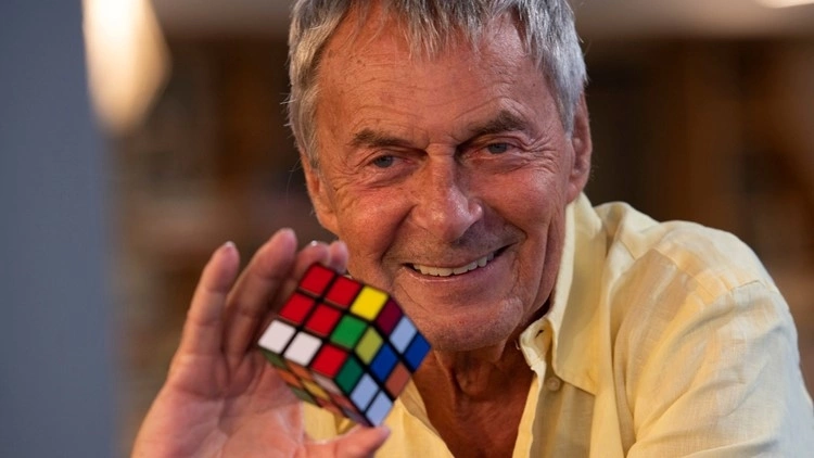 <p>wisdom (n)</p>