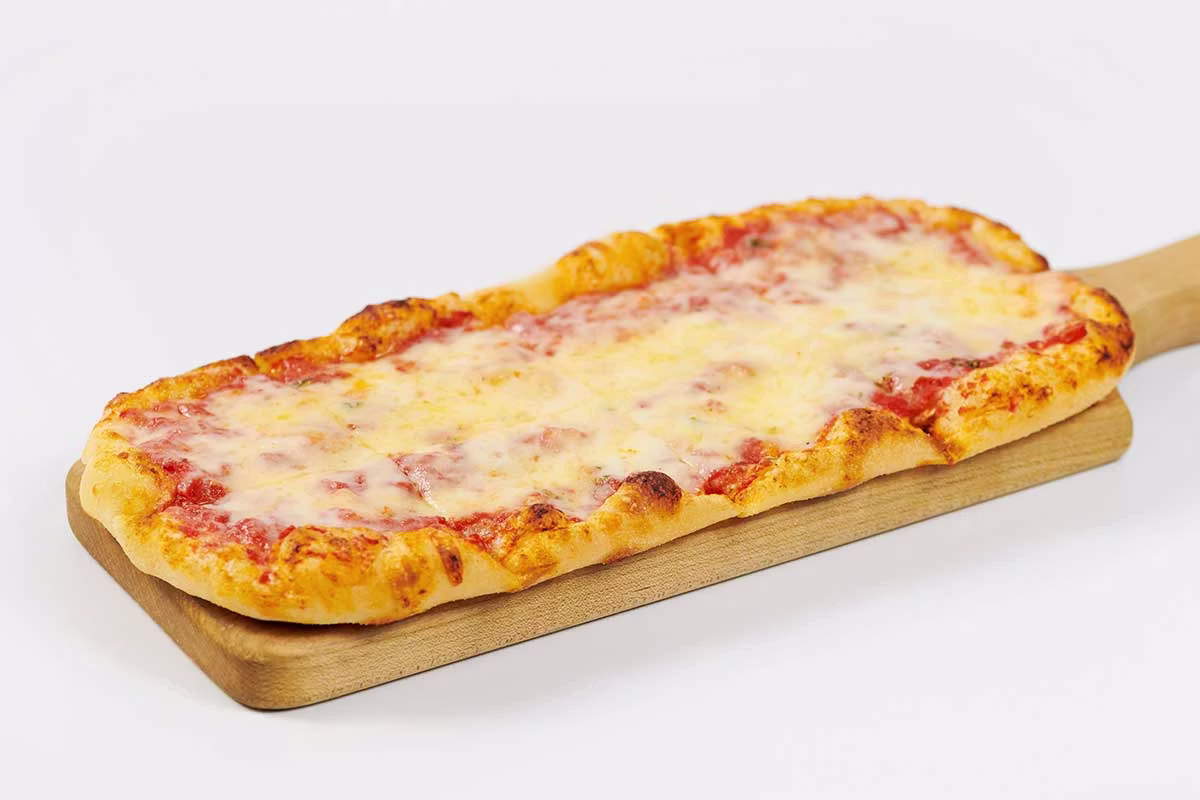 <p>Cheese Flatbread</p>