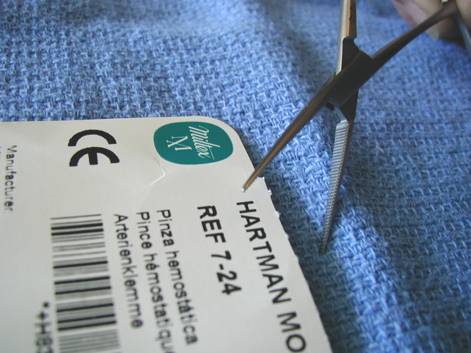 <p><span style="background-color: transparent;">Halsted Mosquito forcep</span></p>