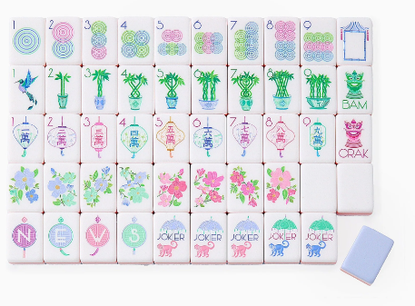 <p>Luminous and glowing aesthetic with refined details.</p>