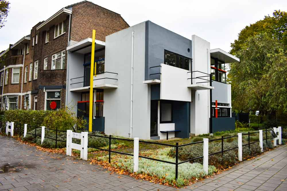 <p>what, where, when, style</p>