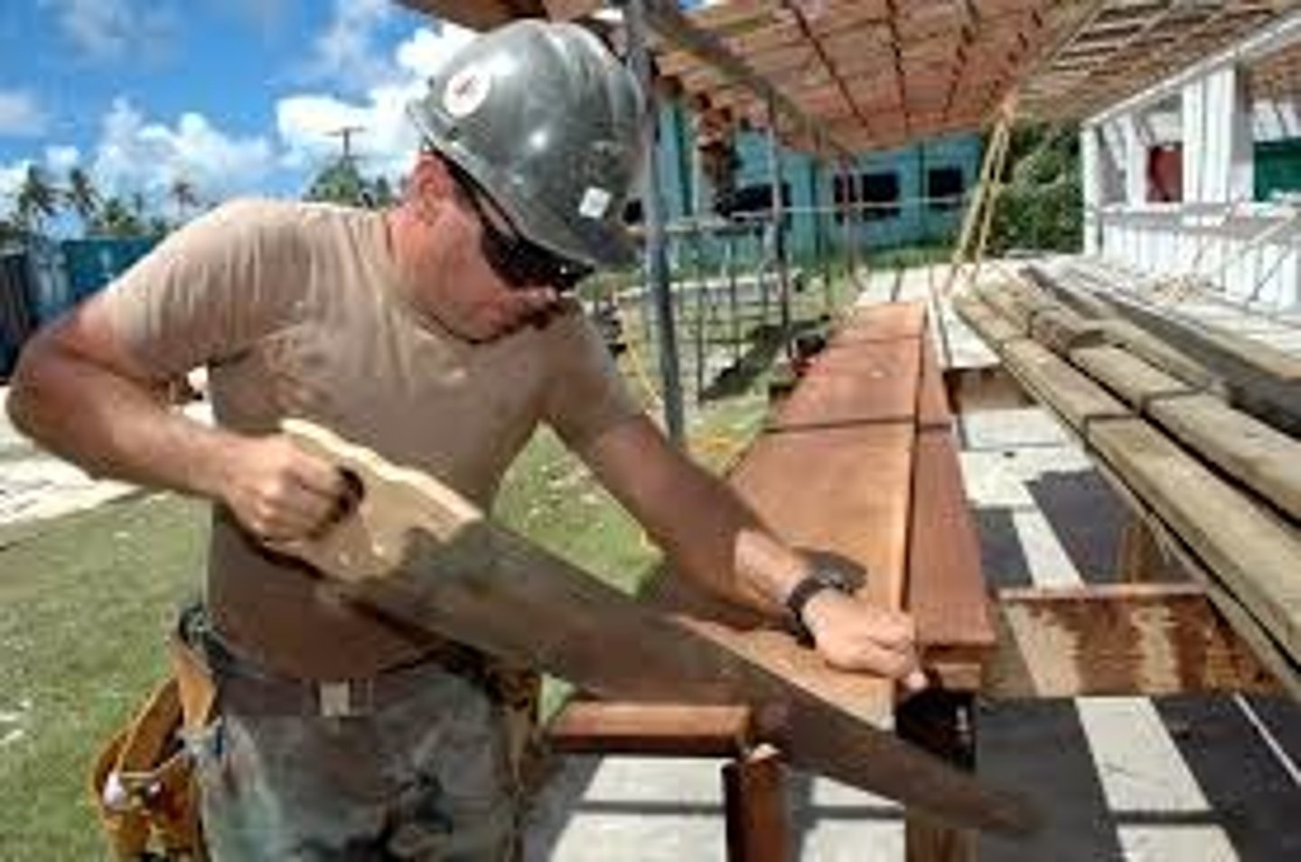 <p>job relating to physical work rather than mental work (...labour)</p>