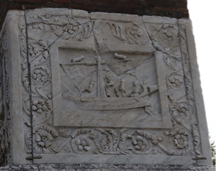 <p>Naevoleia Tyche monument (1st c AD, Herculaneum road, female dedicator portrait above inscription, freedman husband’s achievements, Gaius Fastus grain distribution, bisellium, ship indicates trade business, cf. Eumachia tomb, Nonius Zethus)</p>