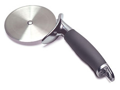 <p>pizza cutter</p>