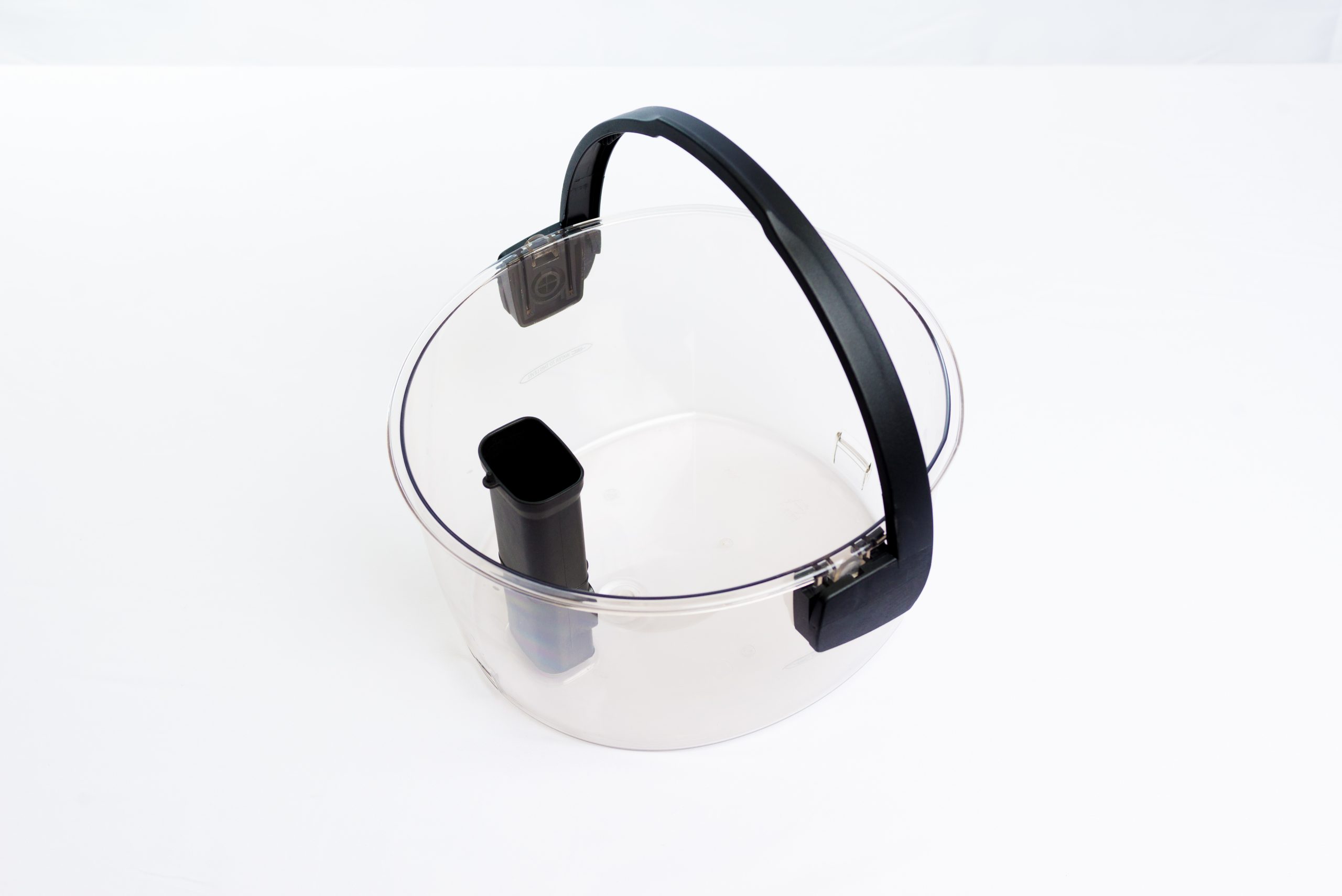 <p>Water tank</p><ul><li><p>Geyser tube for submerging particulates in water and spraying at separator</p></li><li><p>Convenient fill level markings</p><ul><li><p>4 Liters or 1 Gallon to fill</p></li></ul></li><li><p>Handle used for portability AND locking unit together</p></li></ul><p></p>