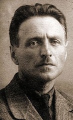 <p>український художник, один із засновників монументального мистецтва України 20 ст. Представник "розстріляного відродження"</p>
