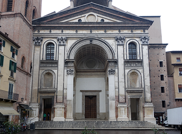 <p>what, where, when, by who, inspired by what roman thing</p>