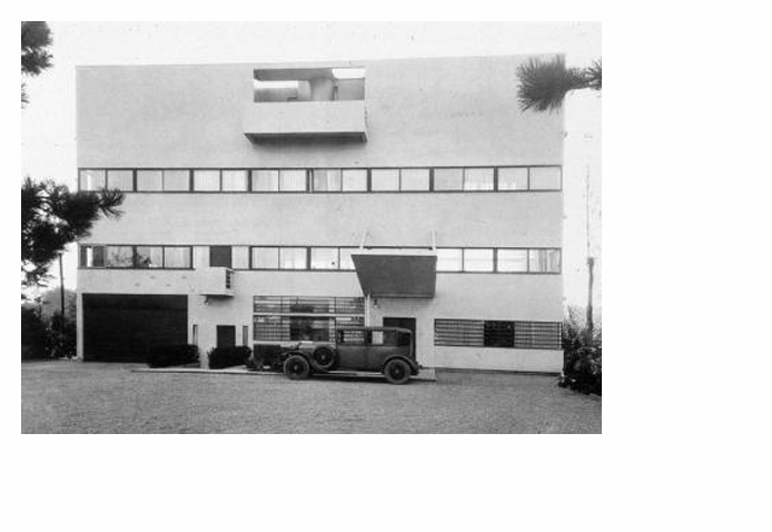 <p>Charactersitics of the Villa Le Monzie</p>