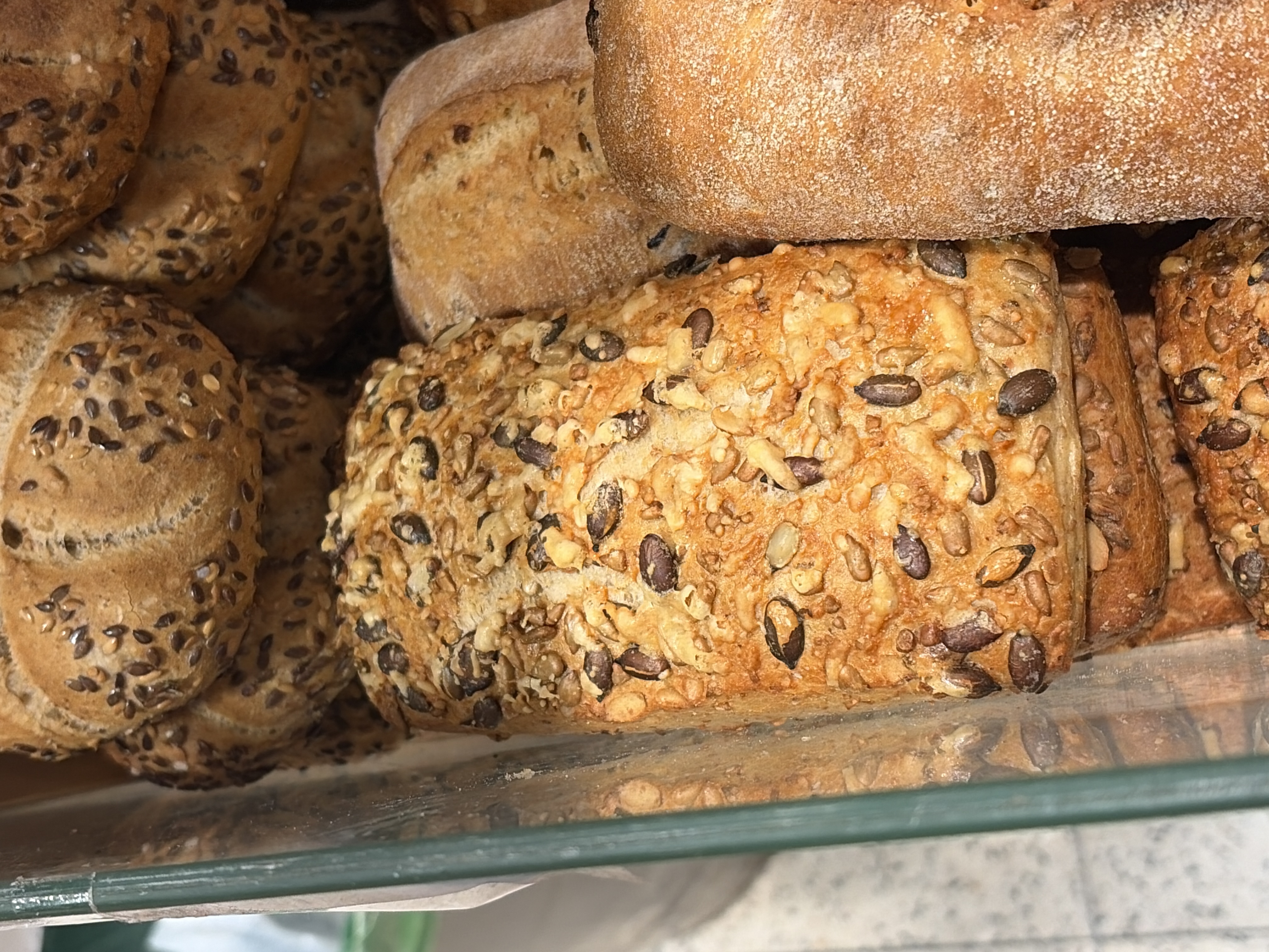 <p>Bulka Dýňová se sýrem (větší)</p>