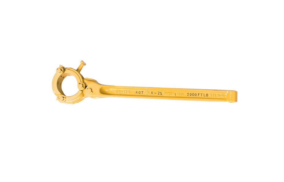 <p>Details: Light-duty manual rotary tong engineered for low-torque makeup and breakout operations on smaller drill strings.</p>
