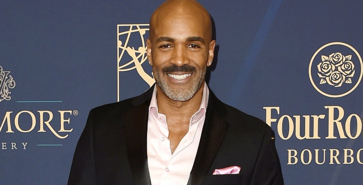 <p>Curtis Ashford</p>