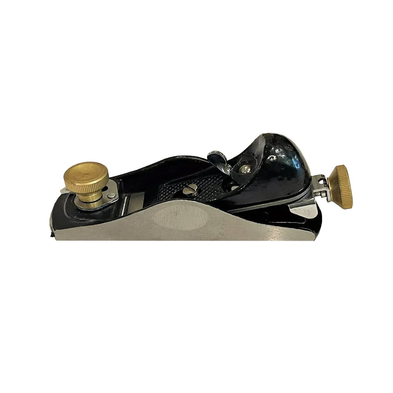 <p>Small hand plane used for trimming end grain and fine woodworking, typically 5½–7 inches long for precise control.</p>