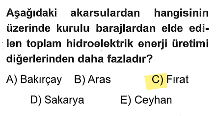 <p>Fırat Nehri üzerinde Türkiye'nin en büyük barajları (Atatürk, Karakaya, Keban) bulunur. Hem debisi hem de yatak eğimi nedeniyle en fazla elektrik Fırat'tan elde edilir.</p>
