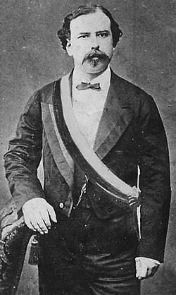 <p>fue el principal líder del <strong>Partido Civil</strong> y el <strong>primer presidente civil constitucional del Perú</strong>.</p><p>Gobernó entre <strong>1872 y 1876</strong>.</p><p>Su gobierno estuvo marcado por un problema fundamental: <strong>la crisis económica y fiscal del Perú</strong>.</p>