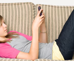 <p>shortened: une adolescente</p>