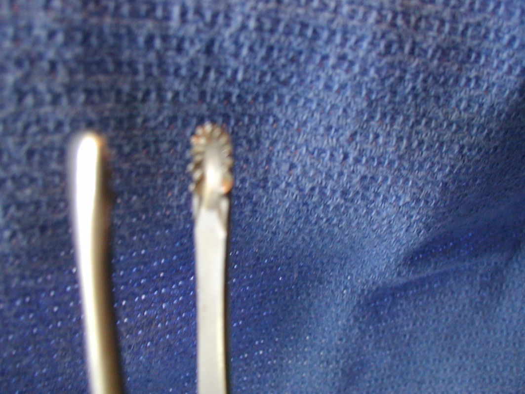 <p><span style="background-color: transparent;">Russian Tissue Forceps</span></p>