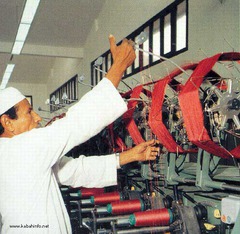 <p>/ˌmæn.jəˈfæk.tʃər/ sản xuất; chế tạo</p>