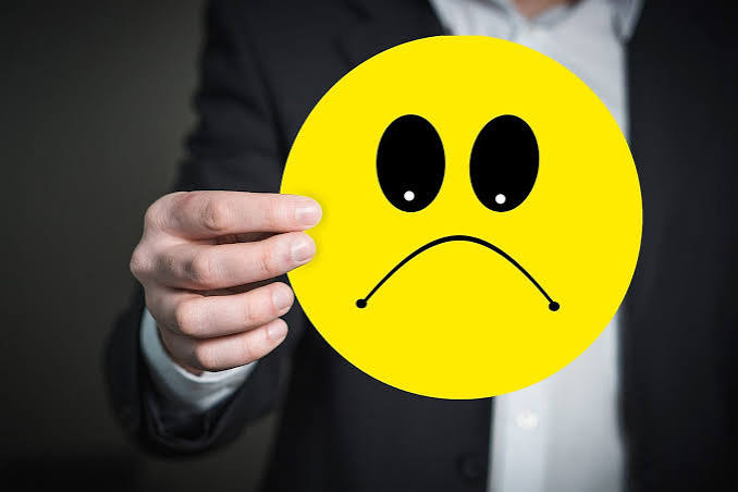<p>in bad form <strong>IELTS Speaking & Daily</strong></p><p>(1) He has been———— since his injury.</p>