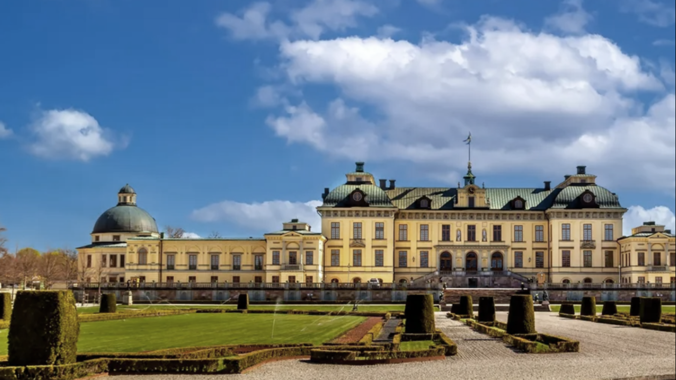 <p>Tessin far</p><p>Tessin son</p><p>Drottningholm slott</p><p>Sveriges Stormaktstid</p>