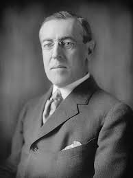 <p><strong>What problems did Woodrow Wilson face?</strong></p>