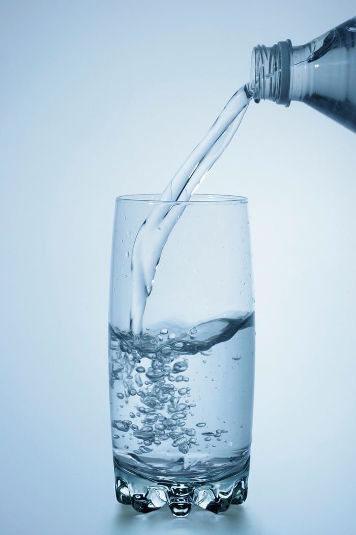 <p>liquid (N)</p>