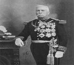 <p>a dictator who dominated Mexico, permitted foriegn companies to develop natural resources and had allowed landowners to buy much of the countries land from poor peasants; overthrown in the Mexican Revolution</p>