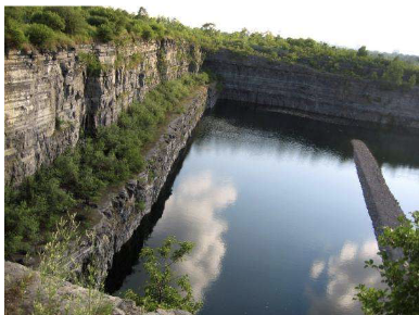 <p>• Former quarry with stones used to build the Parliament and other Ottawa buildings.</p><p>• It can be a challenge to rehabilitate inactive quarries within cities</p>