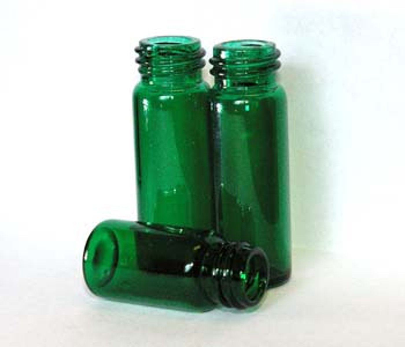<p>vial of medicine</p>