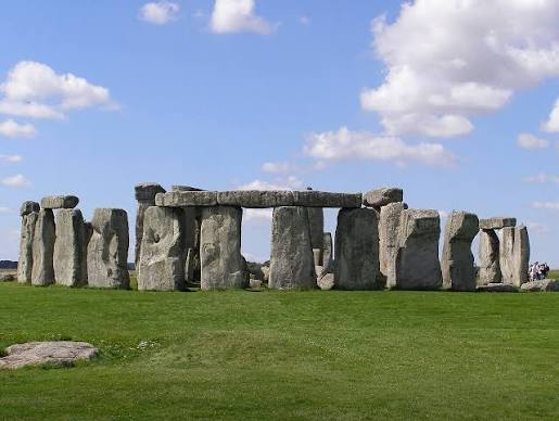 <p>Stonehenge - Why was it made?</p>