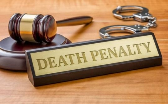 <p>Penalty (noun)</p>