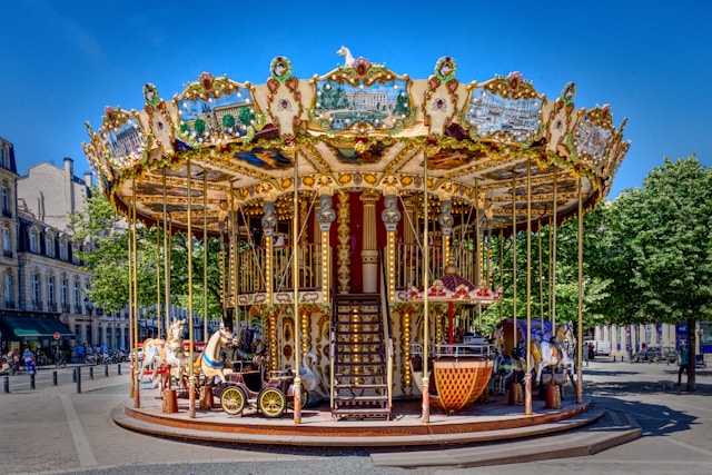 <p>carousel</p>