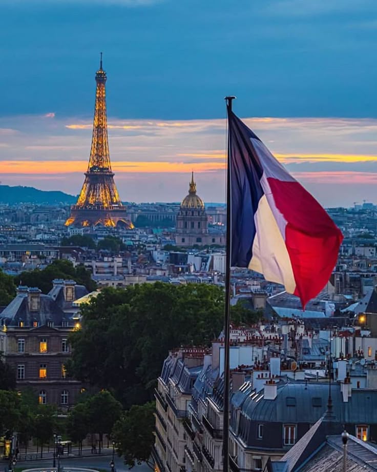 <p>Paris</p>