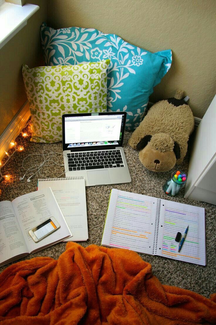 <p>a system of studying remotely without regularly attending classes in person</p>
