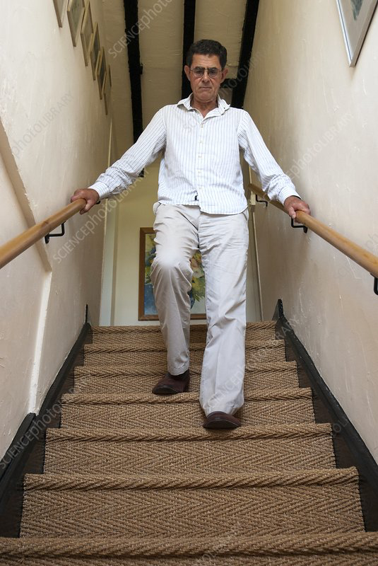 <p>“Pt experiencing patellar knee pain during squatting and step descent” </p><p>A patient reports pain below the kneecap when coming down stairs. What prime mover muscle group is involved, and what muscle contraction phase causes difficulty during stair descent?</p>