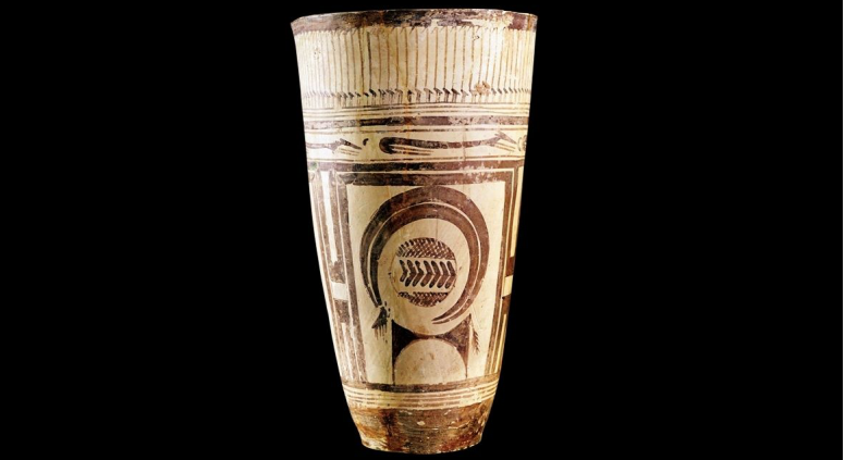 <p>Beaker with Ibex motifs</p>