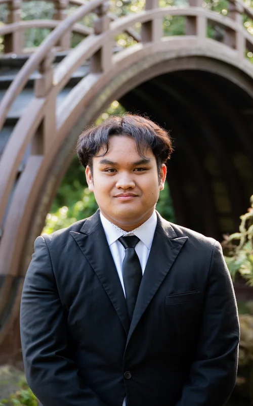 <p>Name this brother’s last name:</p>