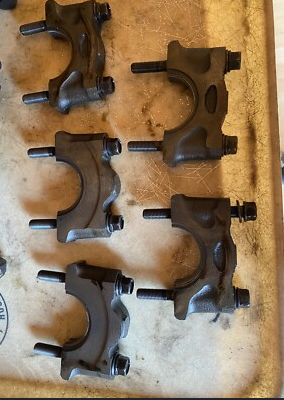 <p>Bearing caps</p>