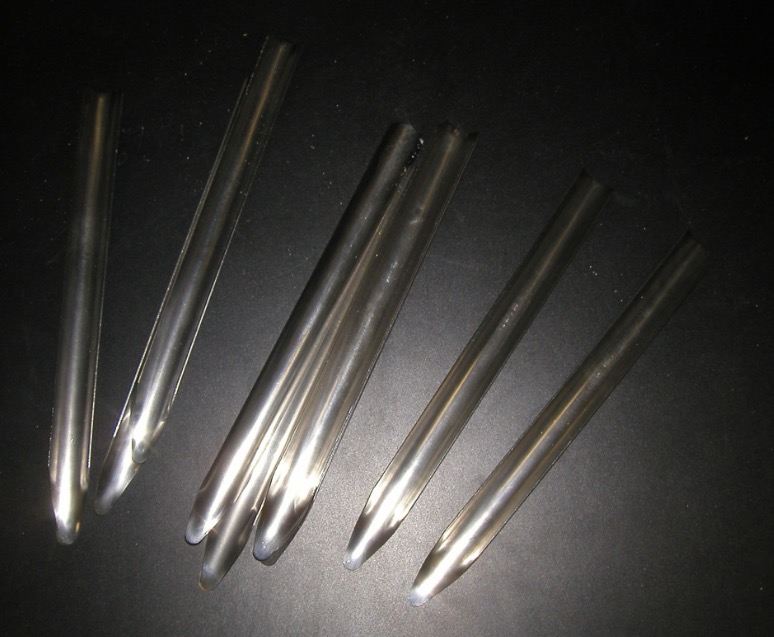 <p>Tools used to transfer chemicals.</p>