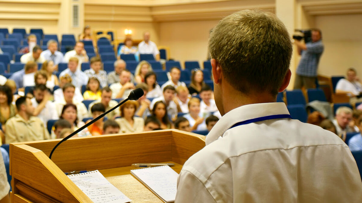 <p>make a speech</p>