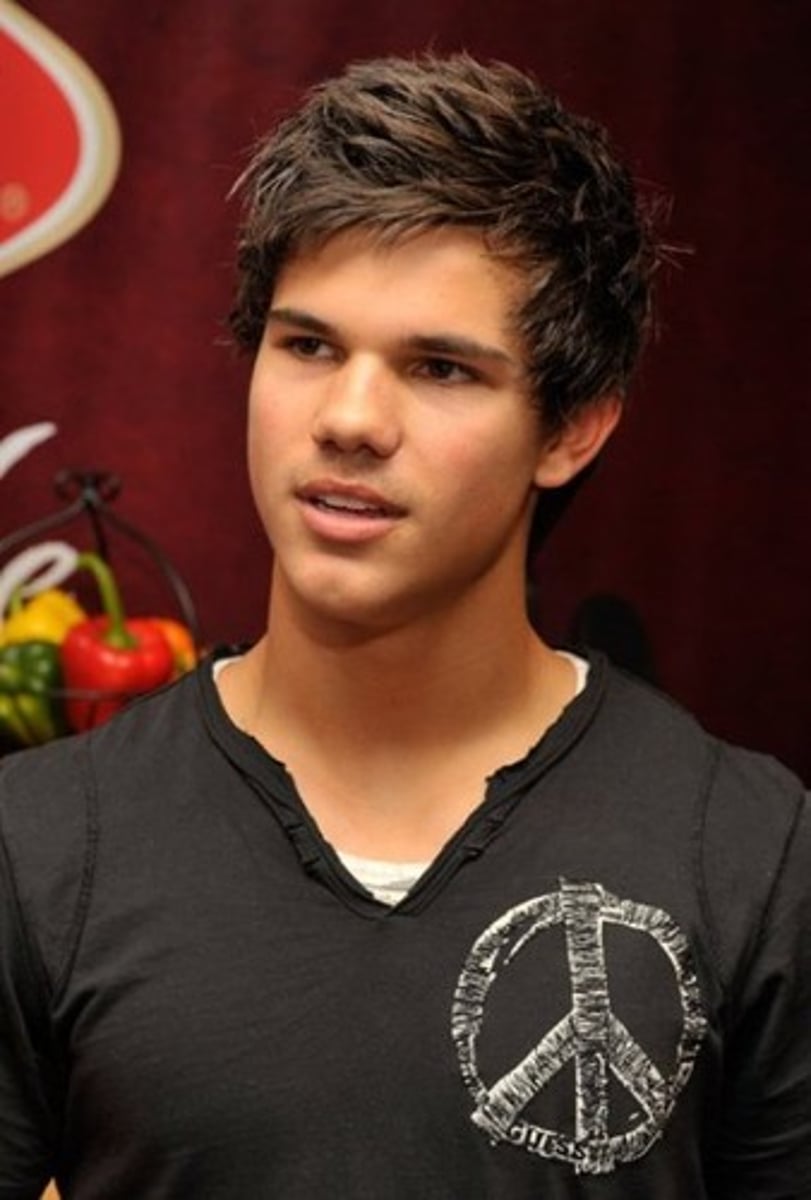 <p>good-looking</p>