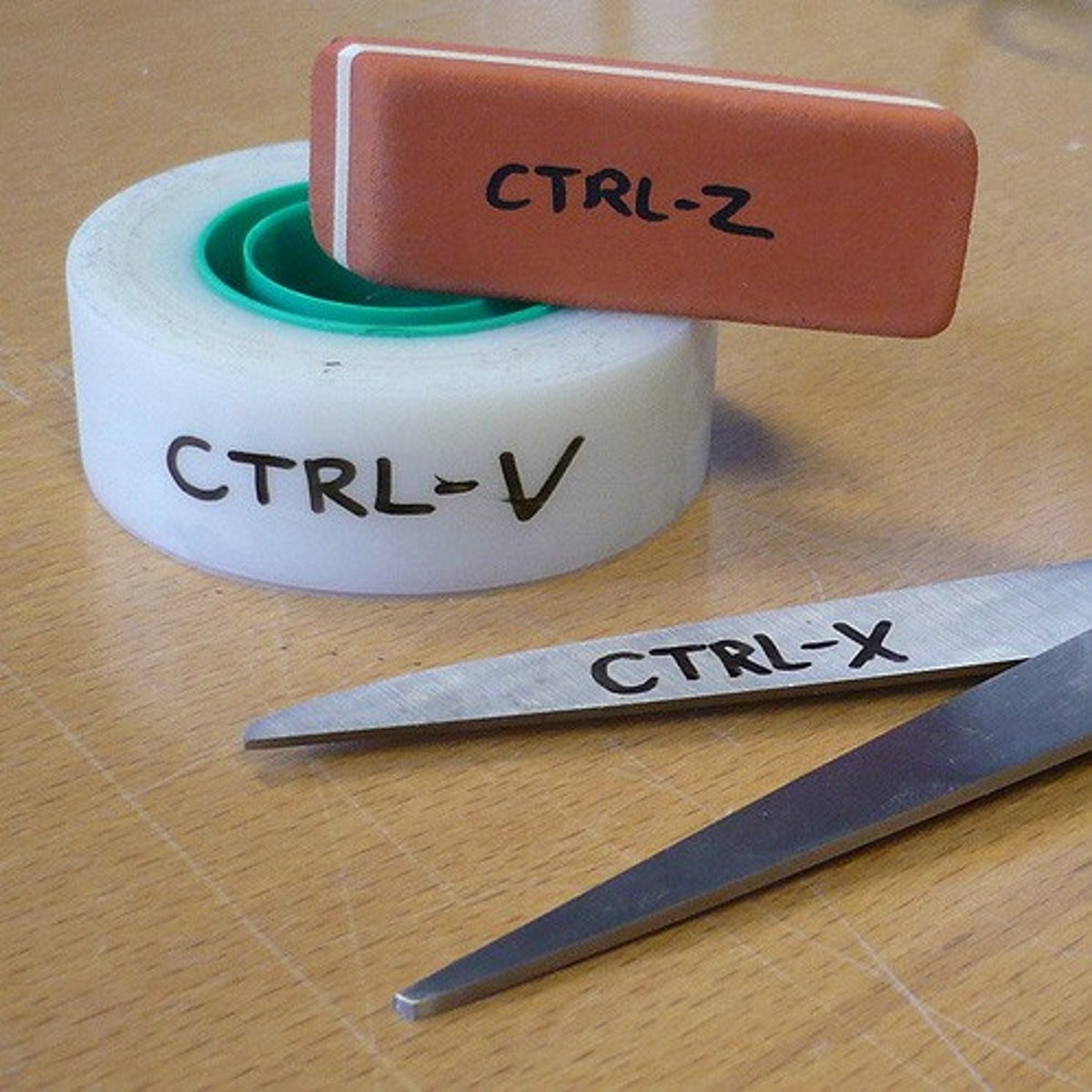 <p>un raccourci (clavier)</p>