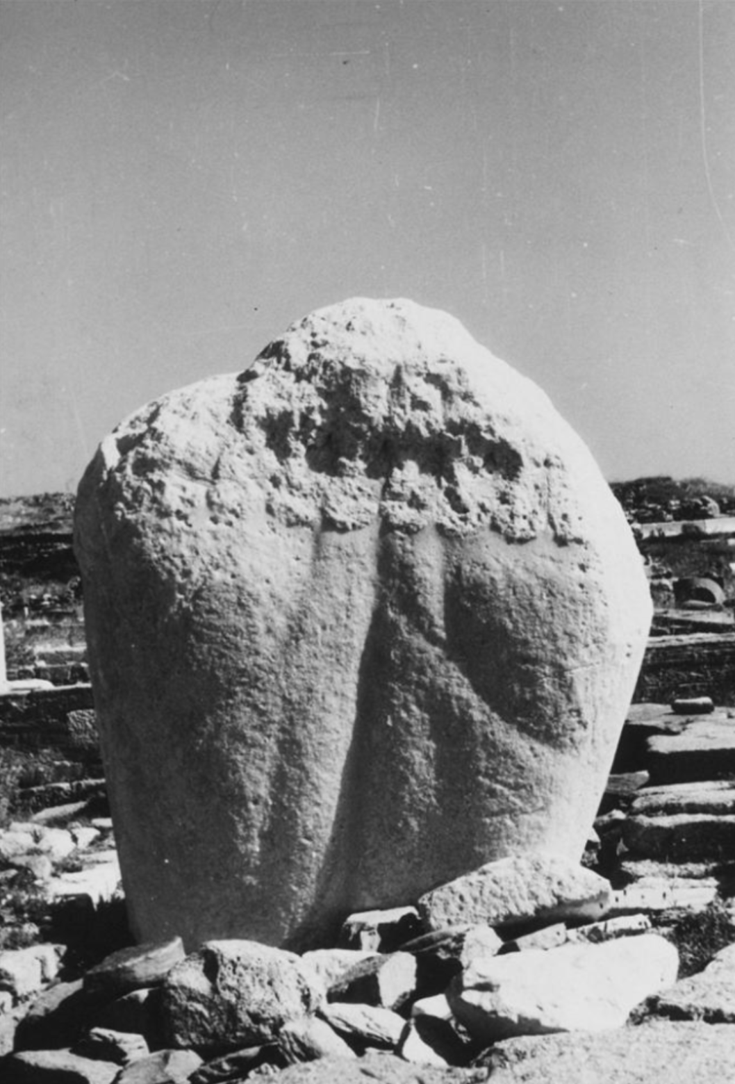 <p>Massive fragmented statue of Apollo</p>