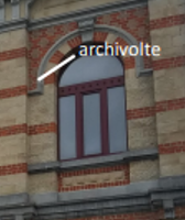 <p>L'<strong>archivolte</strong> est un terme technique désignant un élément décoratif de la baie. Voici ce qu'il faut retenir précisément pour ton examen :</p><ul><li><p><strong>Définition :</strong> Il s'agit d'une <strong>moulure qui couronne ou couvre un arc</strong>.</p></li><li><p><strong>Position :</strong> Elle se situe sur le parement (la face extérieure) de l'arc et en suit la courbure.</p></li><li><p><strong>Usage :</strong> Dans tes exercices d'examen, elle est souvent mentionnée pour décorer le dessus d'un <strong>arc en plein cintre</strong> ou d'un <strong>oculus</strong>.</p></li></ul><p><strong>Distinction importante :</strong> Alors que l'<strong>intrados</strong> est la surface intérieure (concave) de l'arc, l'<strong>archivolte</strong> est la moulure qui vient souligner l'<strong>extrados</strong> (la surface extérieure) pour des raisons esthétiques et parfois pour rejeter les eaux de pluie loin du joint de l'arc</p><p>Attention à la distinction : ce sont les éléments qui composent l'<strong>arc</strong> lui-même, et non l'archivolte. Voici la précision technique pour ton examen :</p><ul><li><p><strong>L'arc (l'organe structurel) :</strong> C'est lui qui se compose de la <strong>clef</strong>, des <strong>sommiers</strong> et des <strong>claveaux</strong>.</p><ul><li><p><strong>La clef (ou clé d'arc) :</strong> C'est la pierre centrale au sommet de l'arc qui assure sa stabilité.</p></li><li><p><strong>Le sommier :</strong> C'est la première pierre à la base de l'arc, celle qui repose directement sur le piédroit ou l'imposte.</p></li><li><p><strong>Le claveau (ou voussoir) :</strong> Ce sont toutes les pierres taillées en coin qui forment le corps de l'arc.</p></li></ul></li><li><p><strong>L'archivolte (l'élément décoratif) :</strong> C'est uniquement la <strong>moulure</strong> qui vient couronner ou couvrir l'arc. Elle se situe sur le parement extérieur, au-dessus de l'extrados, pour souligner la courbe de l'arc.</p></li></ul><p><strong>En résumé pour ton dessin :</strong> Si tu dois légender un arc en plein cintre :</p><ol><li><p>Les pierres qui forment le "pont" sont l'<strong>arc</strong> (clef, claveaux, sommier).</p></li><li><p>Le trait ou la moulure qui souligne le dessus de ces pierres est l'<strong>archivolte</strong></p></li></ol><img src="https://assets.knowt.com/user-attachments/44fb8451-3263-4c72-af17-0bf3308598dd.png" data-width="100%" data-align="center"><p><br></p>