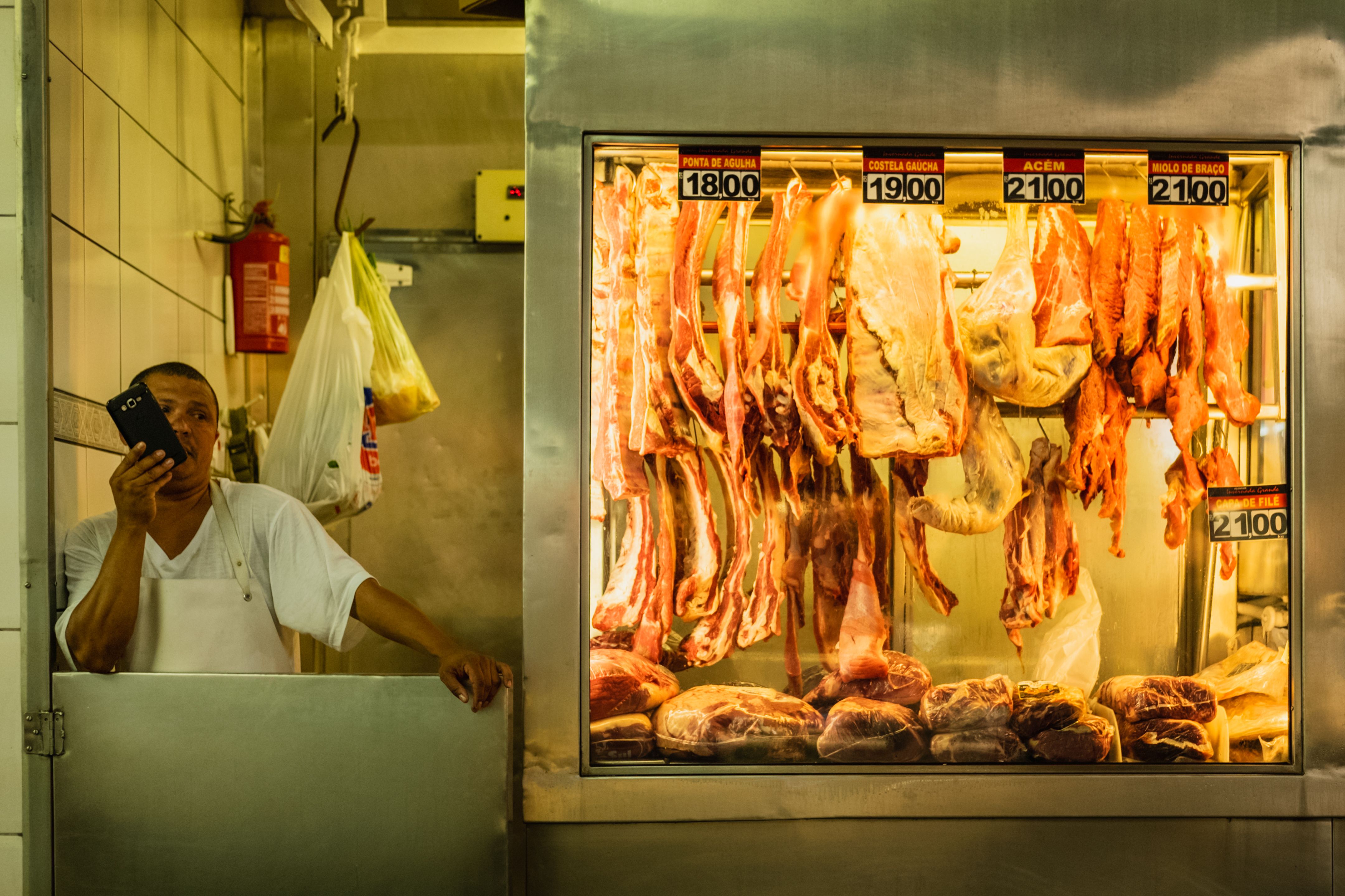 <p>butcher's</p><p class="is-empty is-editor-empty has-focus">/ˈbʊtʃəz/</p>