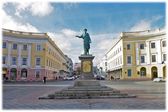 <p>в м. Одеса:</p><p>(скульптор І.Мартос) - 1828 р.</p>