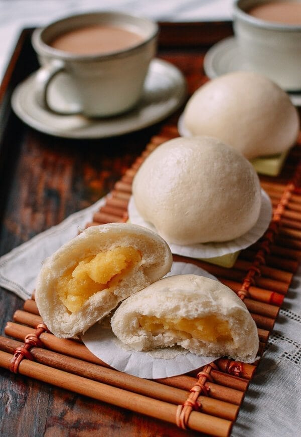 <p>custard buns</p>