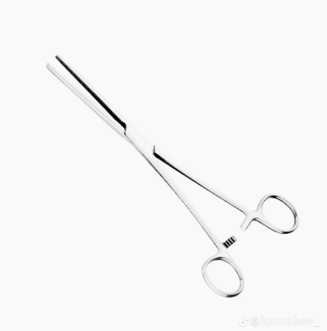 <p>An instrument used for clamping larger tissue and blood vessels for hemostasis.</p>