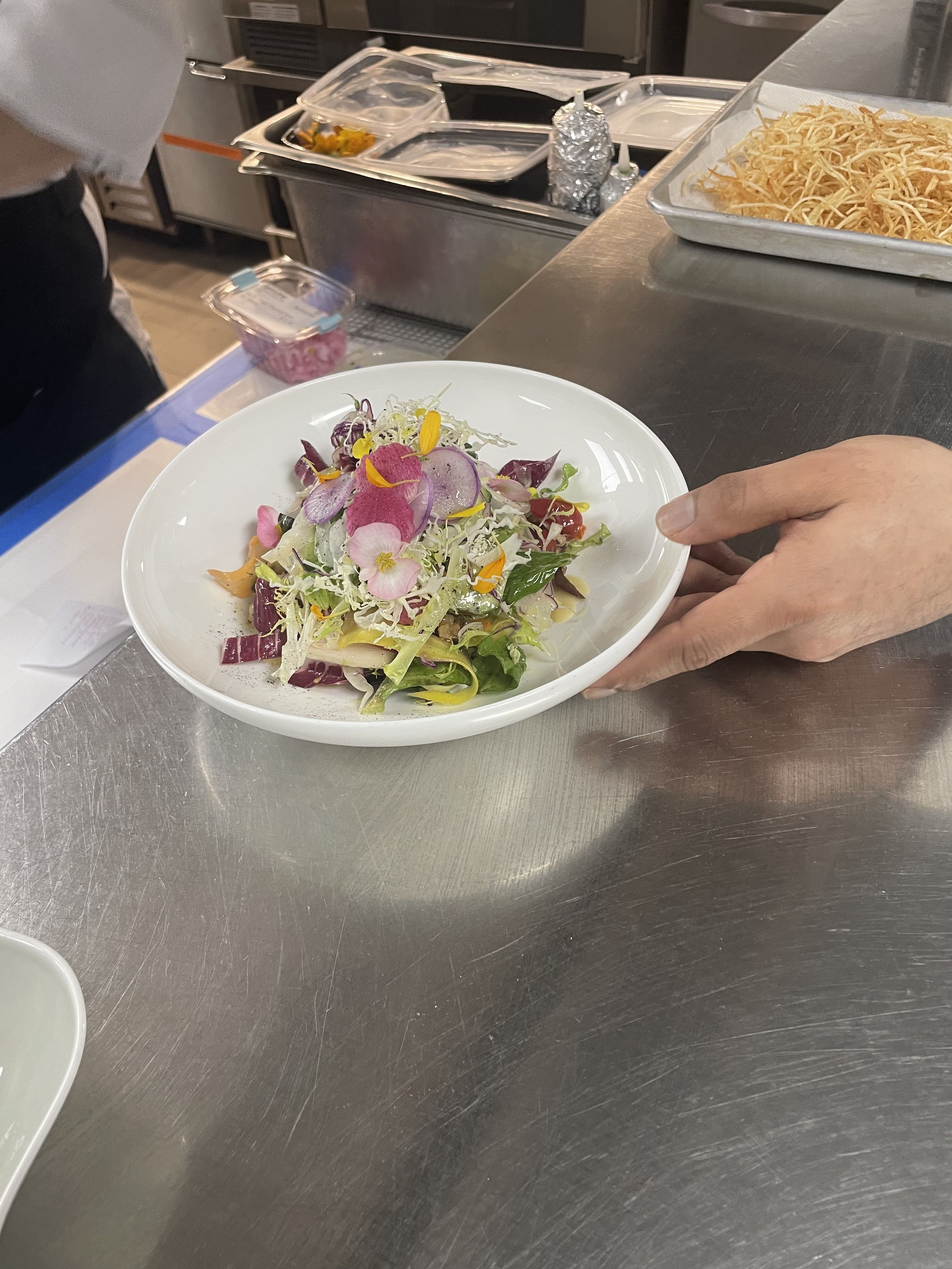 <p>Chopped Baby Lettuce</p>