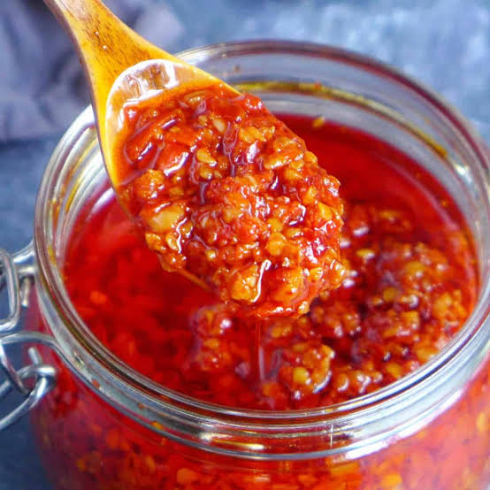 <p>Chilli oil</p>